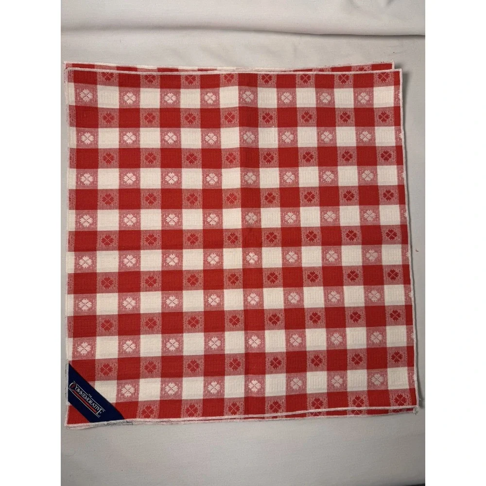 Fabric Napkin Set of 4 Red & White Check Clover Cottage Core Farmhouse Picnic